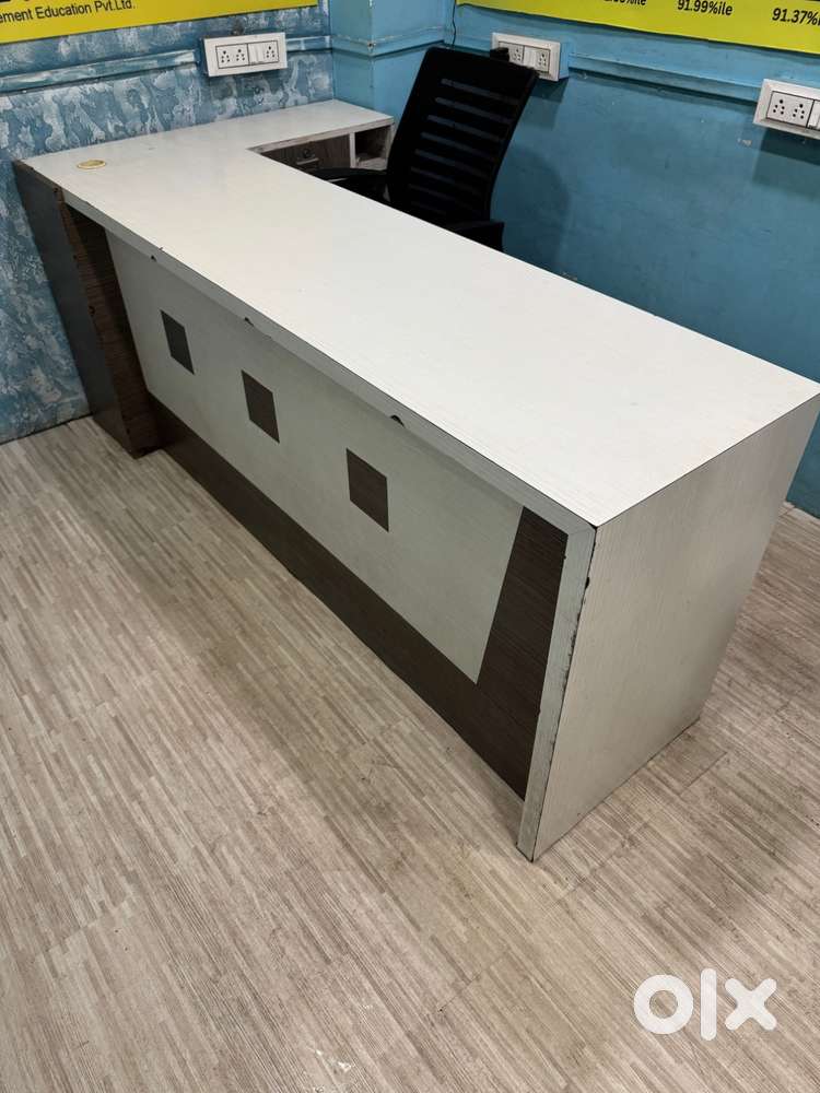 Wooden Office Desks with Storage