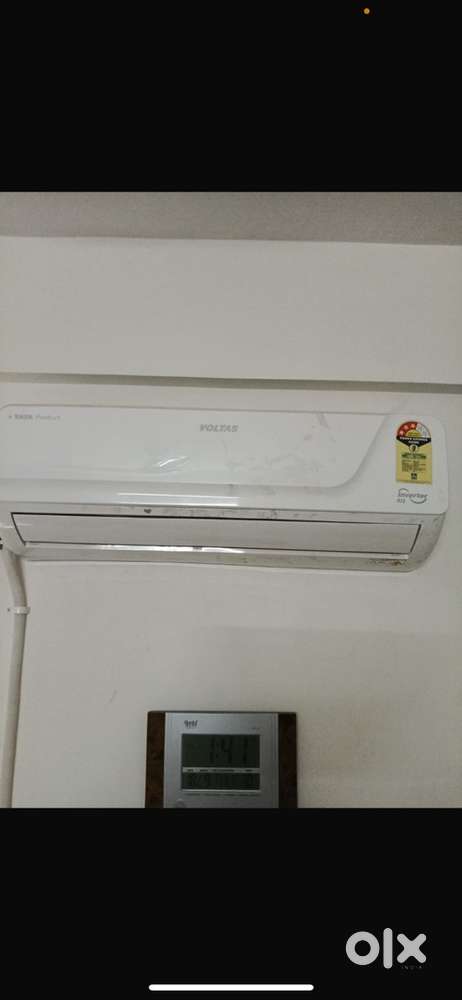 Voltas ac 1.5 ton split brand new condition
