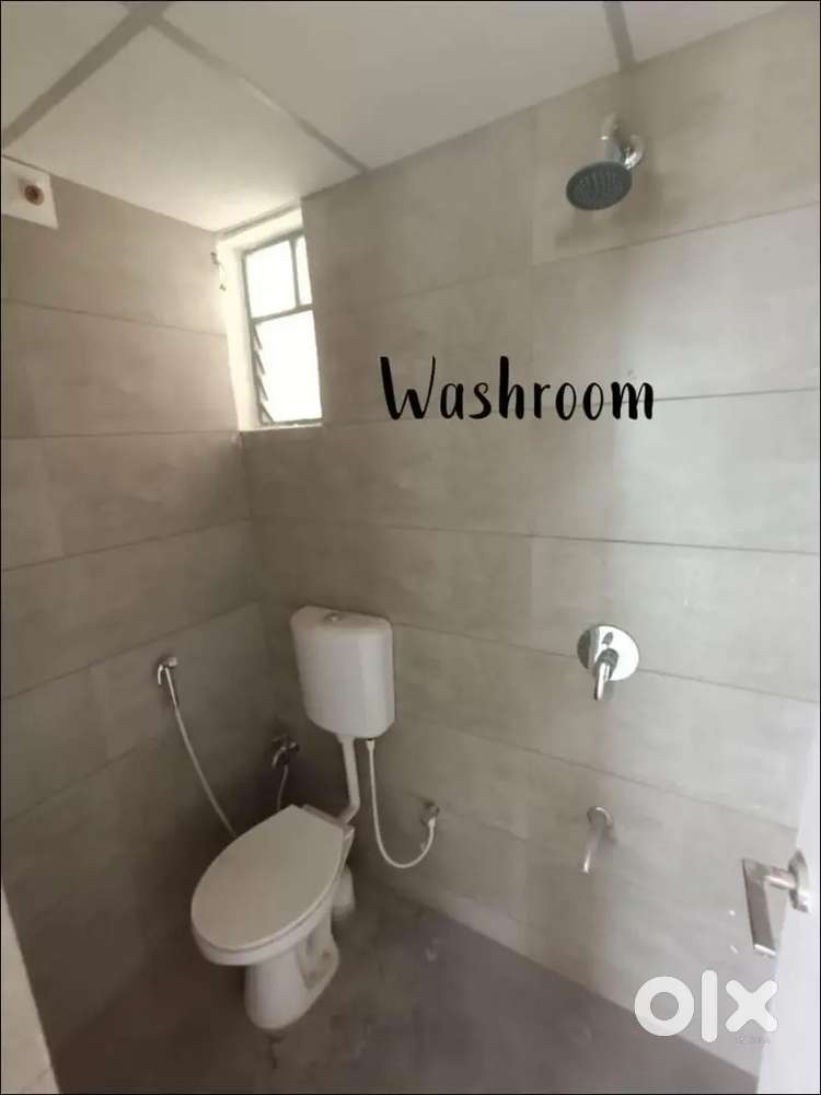 1.5 bhk flat available for sell