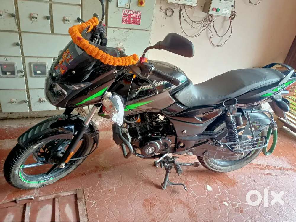 10 Months Old // In Good Condition// Single Handedly Used