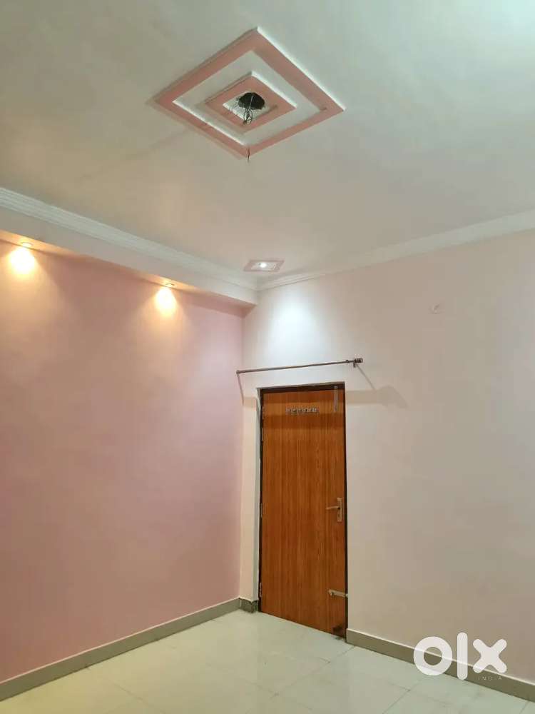 2  rooms, 1 open kitchen with atchd lobby, 1 front lobby, 1 bathroom