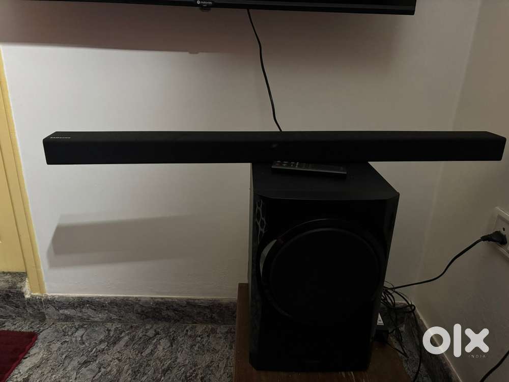 Samsung 2.0 speaker with woofer