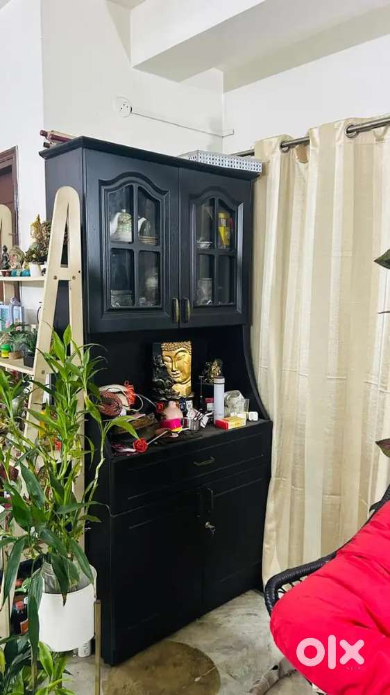 Used branded furnitures in new condition for sale