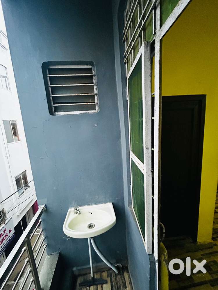 1 RK AVAILABLE IN ASHOKA GARDEN PRIME LOCATION