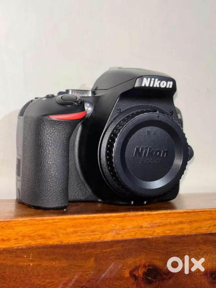 Nikon D3500 with 18-55mm lens