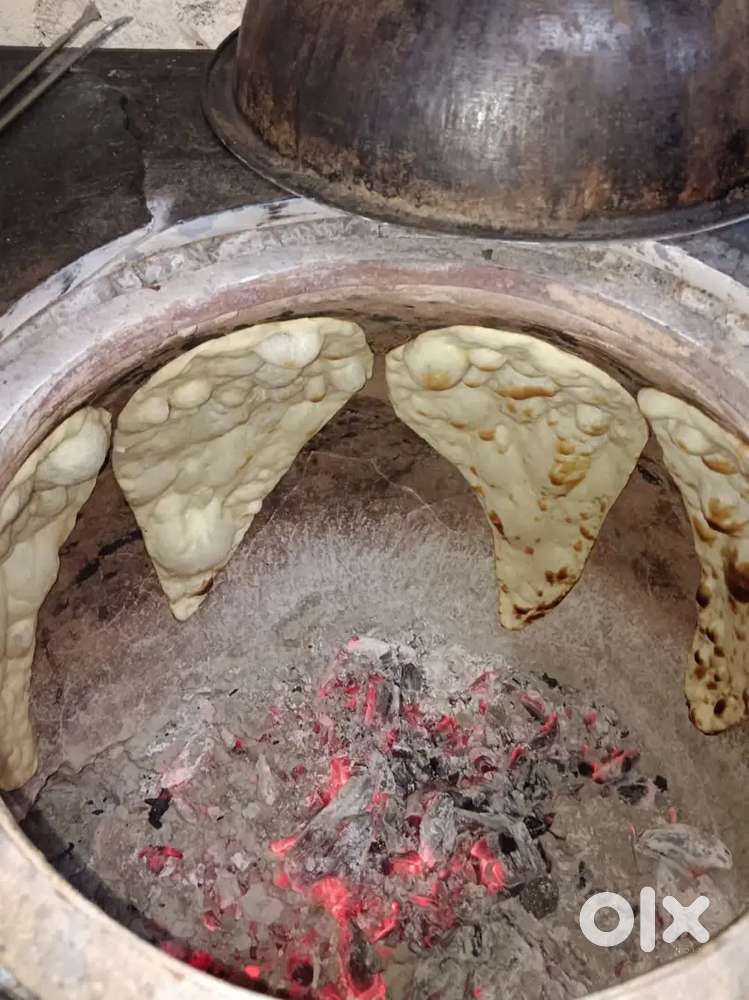 Tandoor ka acha karigar chahiye