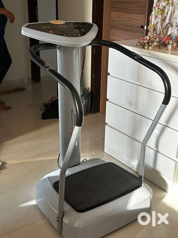 Aci fitness crazy fit pro vibration platform actual price 22,000/-