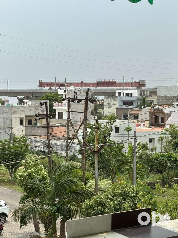 Flat in A2Z Colony Modipuram MRT