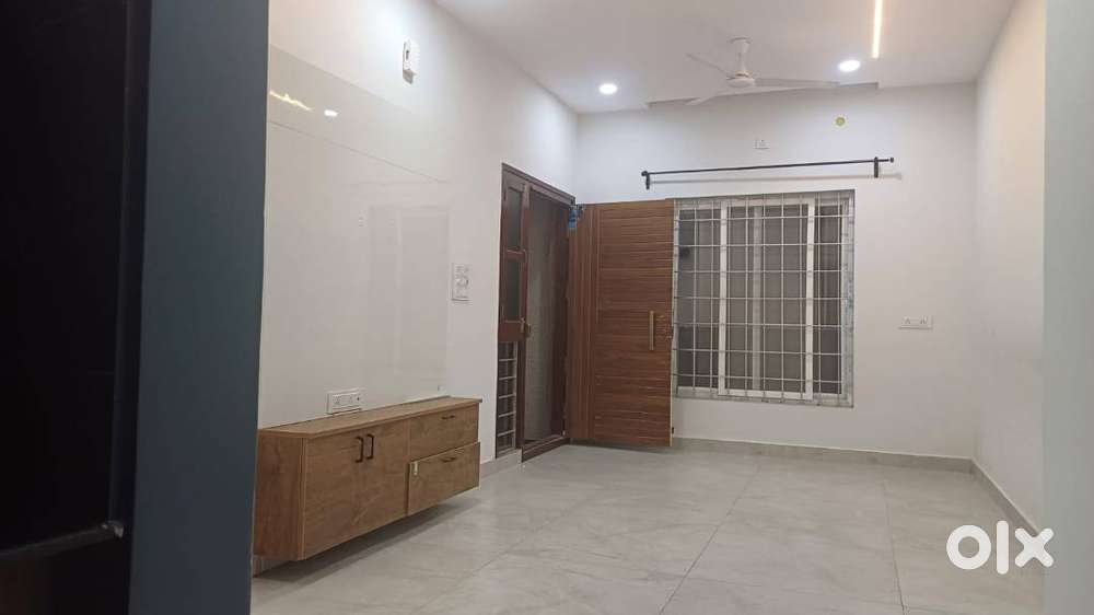 Semi-Furnished 2BHK Builder Floor for Lease in HBR Layout, Bangalore