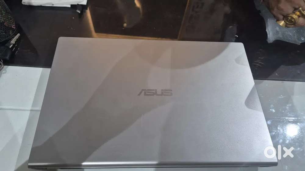 ASUS Laptop intel core i3