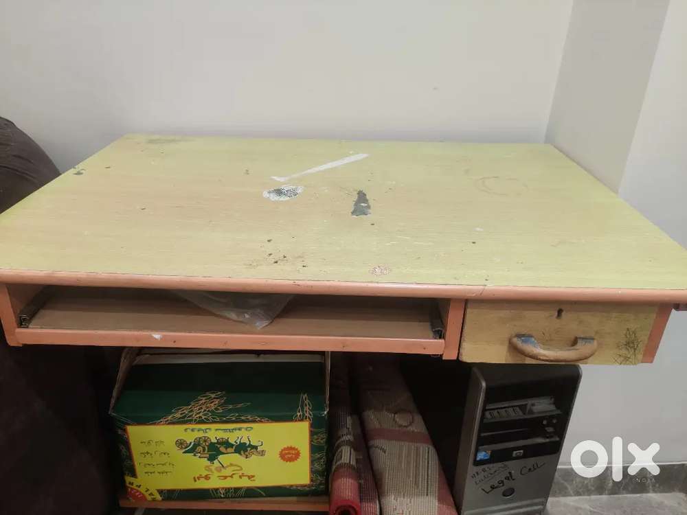 Computer/Study table