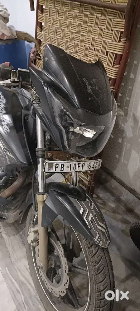 TVs Apache RTR 180 2015 Model