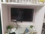 Kevin 32 inch smart tv exlent condition