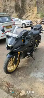 Yamaha R15 V4