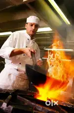 Veg chinese cook or (pani puri seller)