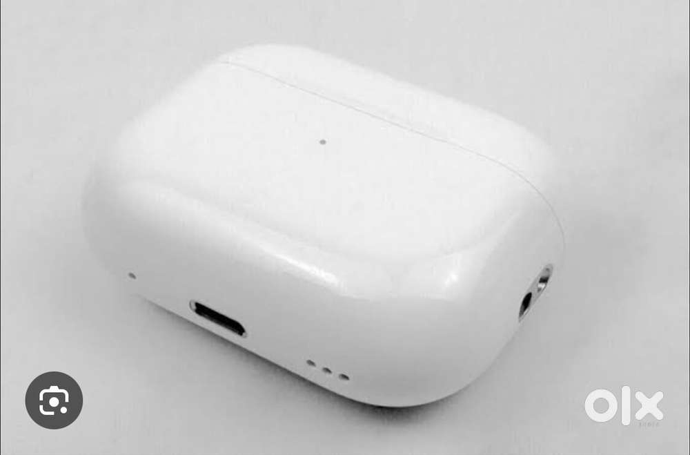 Orginal Airpods pro 2 case only ( charging case)