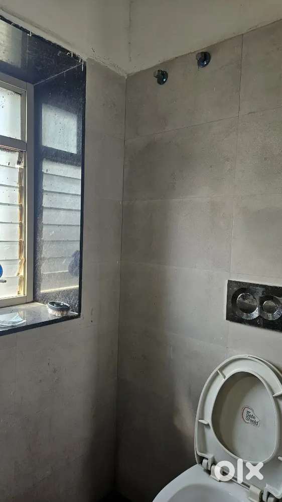 Ladies mess near ID market