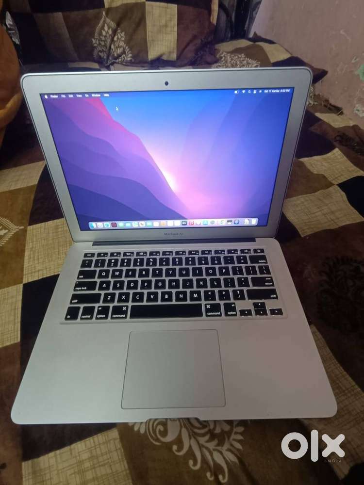 MacBook Laptop
