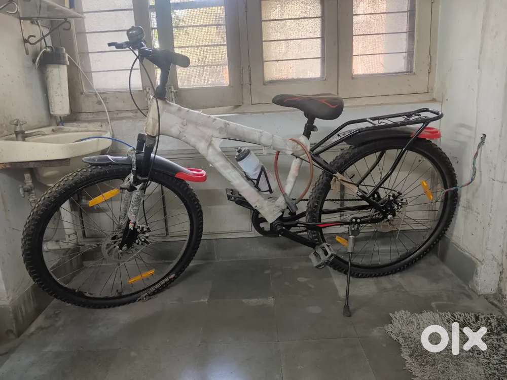 Brand new bycycle and dressing table and tv