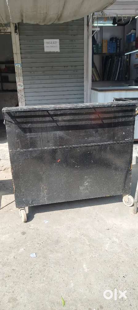 Fast food bartan selling all item selling 15000