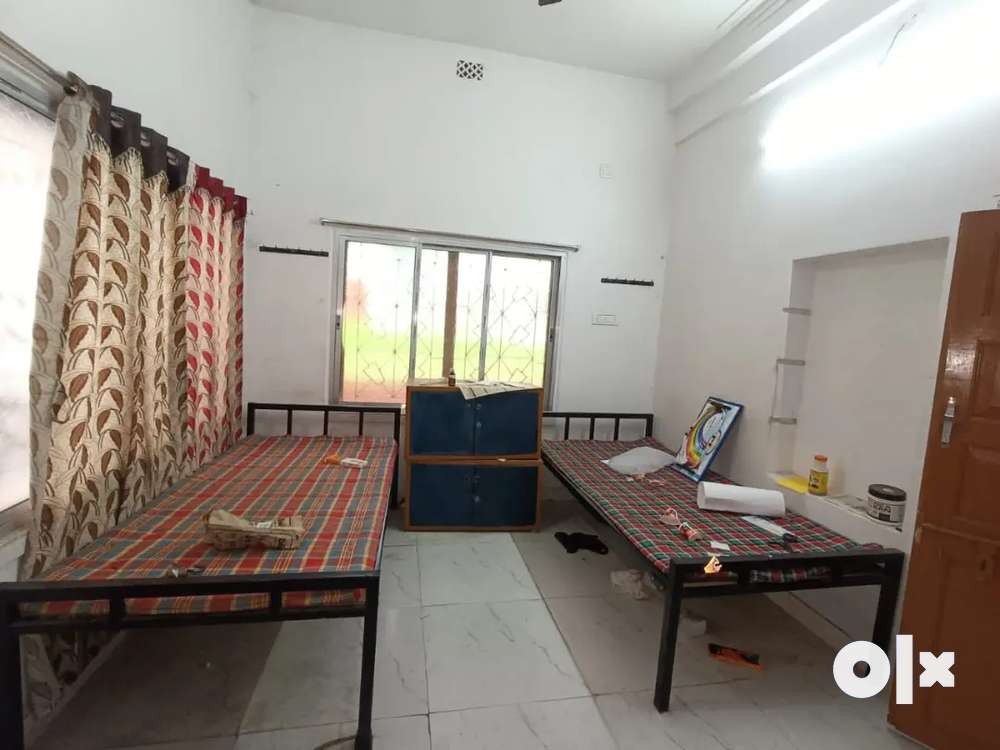 1 BHK SEMI FURNISHED FLAT RENT AVAILABLE IN KUDGHAT METRO NEAR