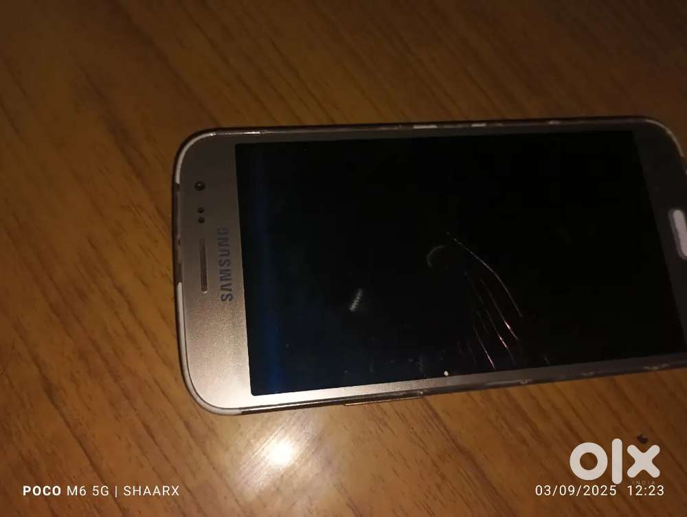 GALAXY J2 2016(Gold Variant) – NOT WORKING, FOR PARTS ONLY.
