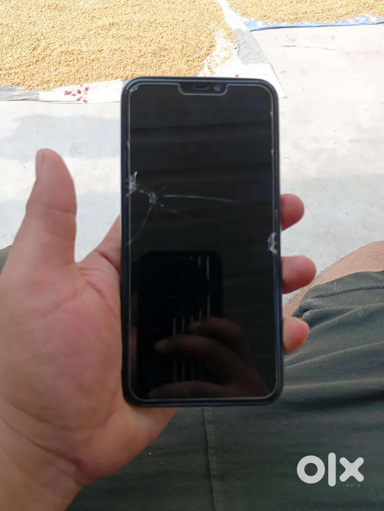 Vivo y20 Pro is good condition and God quality please contact