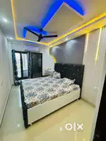 1 room available in luxury flat for single girl