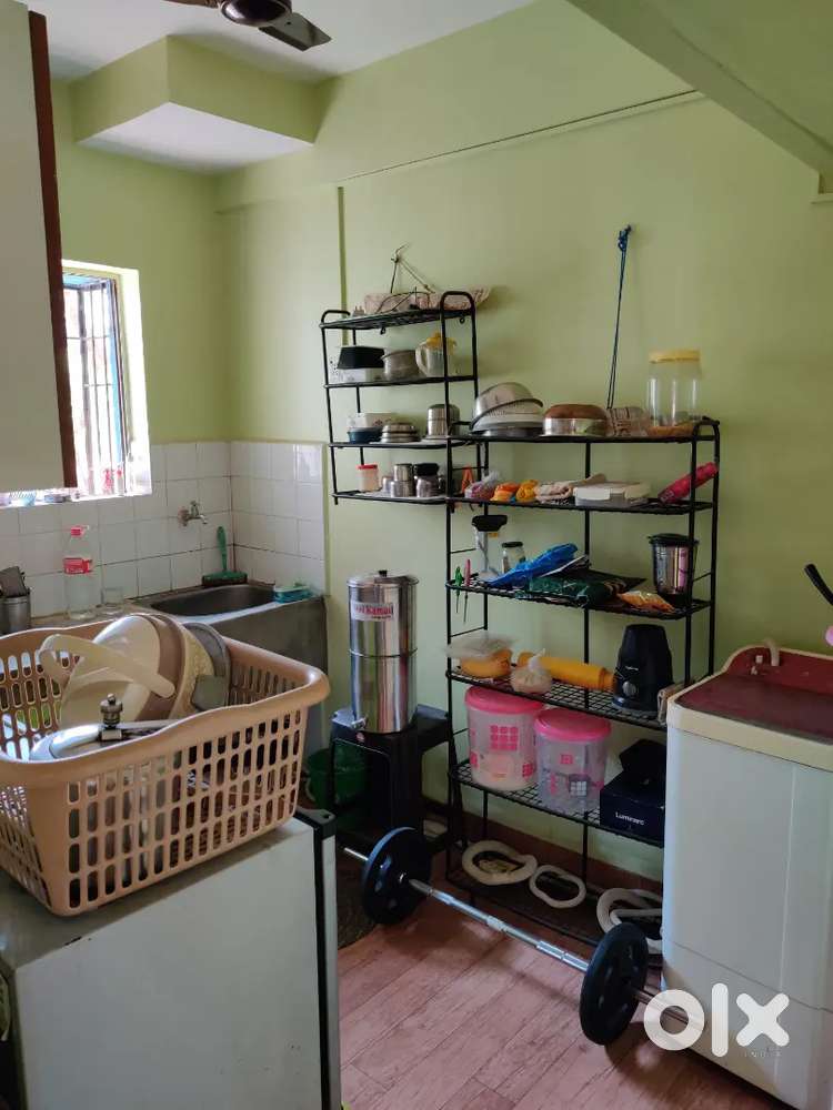 Male Roommate Required