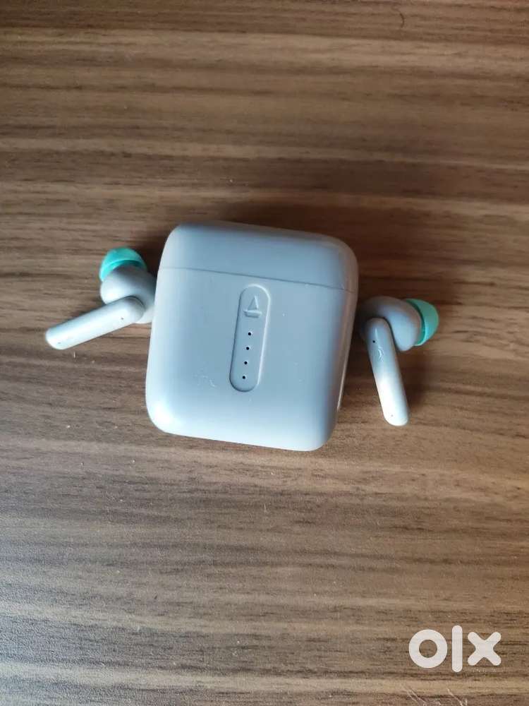 Boat air drops 141