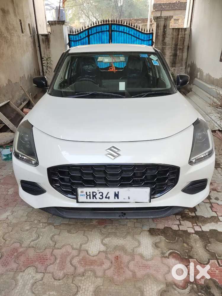Maruti Suzuki Swift 2025 CNG & Hybrids 15000 Km Driven