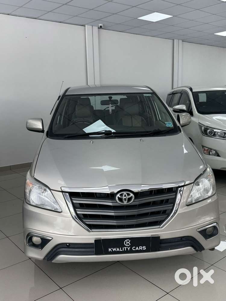 Toyota Innova 2.5 G (Diesel) 7 Seater BS IV, 2014, Diesel