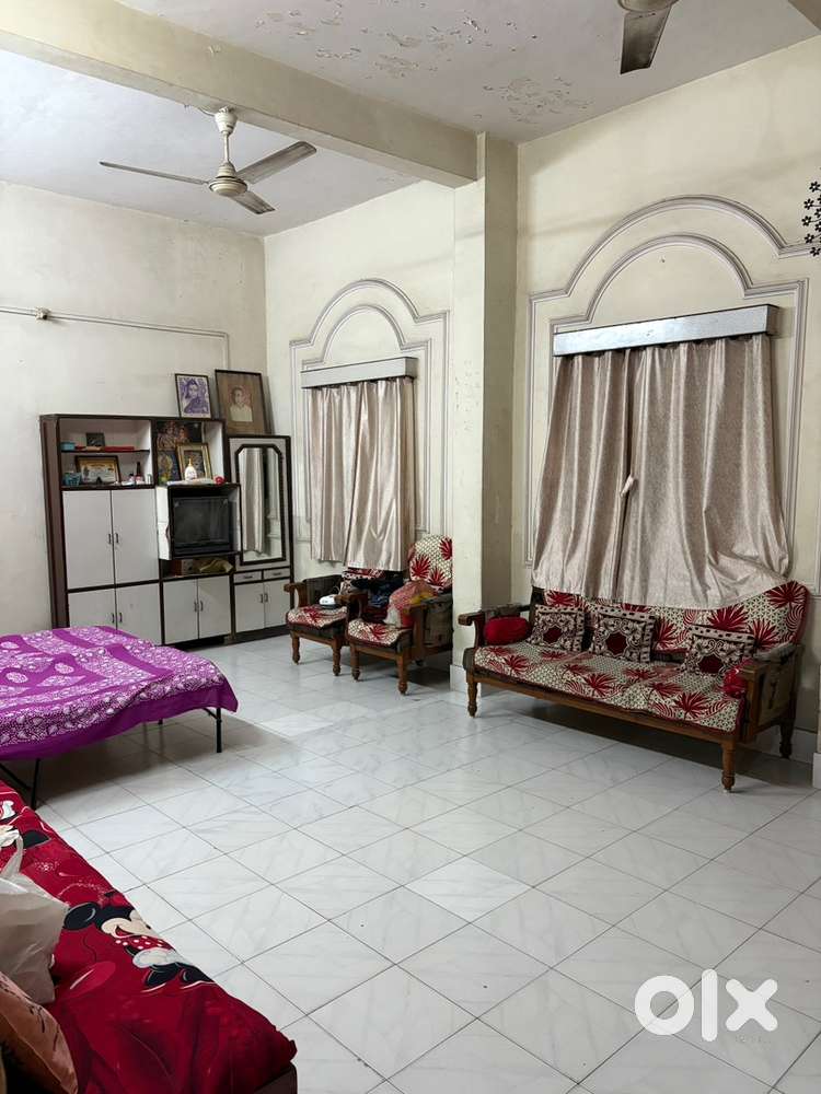 Flat at ground floor available for Rent