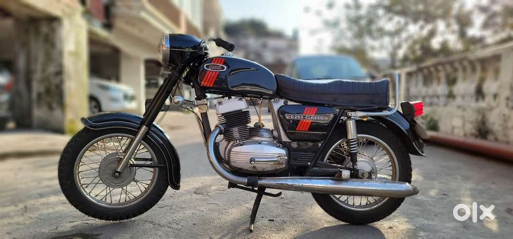 Classic 45 year old Yezdi