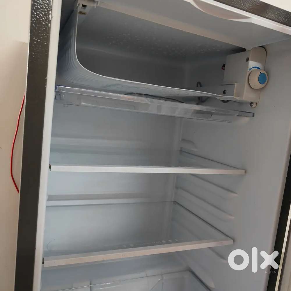 LLOYAD 92 Fridge Good Condition