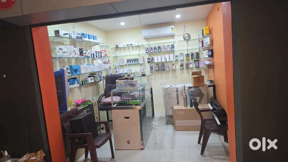 Lucky mobiles & appliances