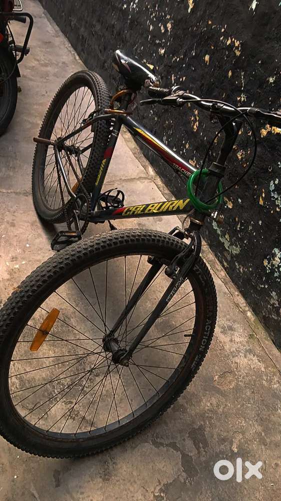 Newly Condition Cycle with power brake and sporty looks.