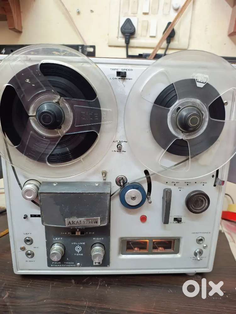 Akai 1710w reel to reel spool record player
