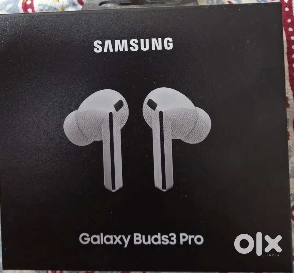 Samsung Galaxy Buds 3 Pro - White Color - In Pristine Condition