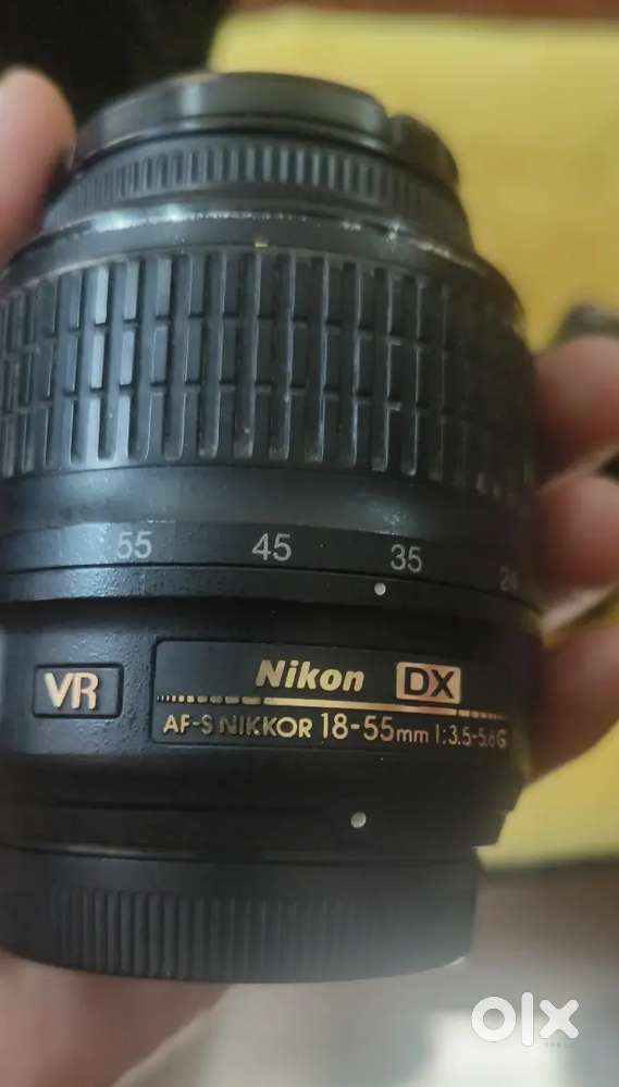 Nikon D5000
