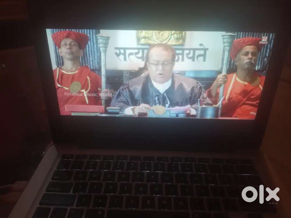 Apple laptop sell urgent