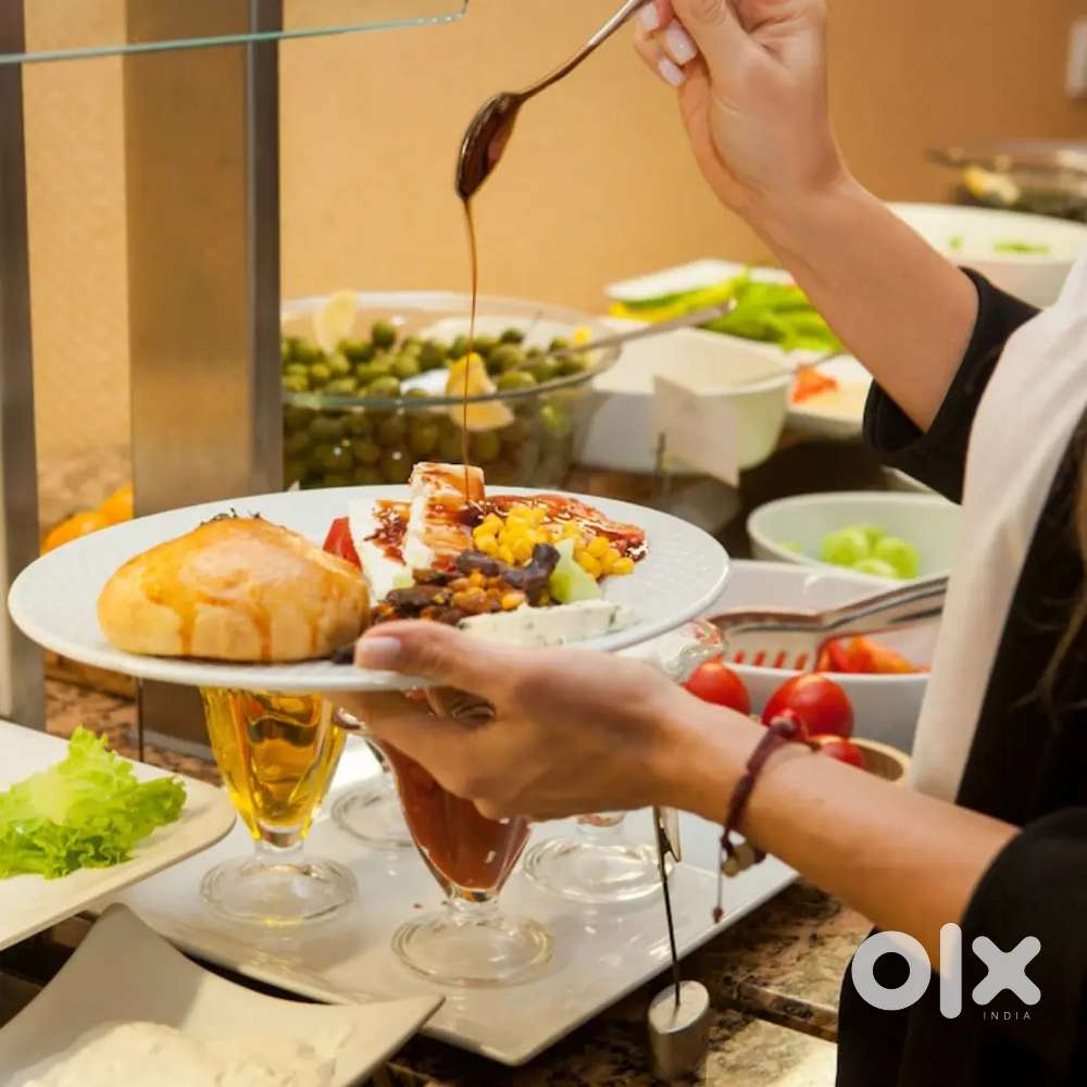 पुणे में खाना परोसने के लिए लड़के चाहिए (रूम फ्री+ खाना फ्री)