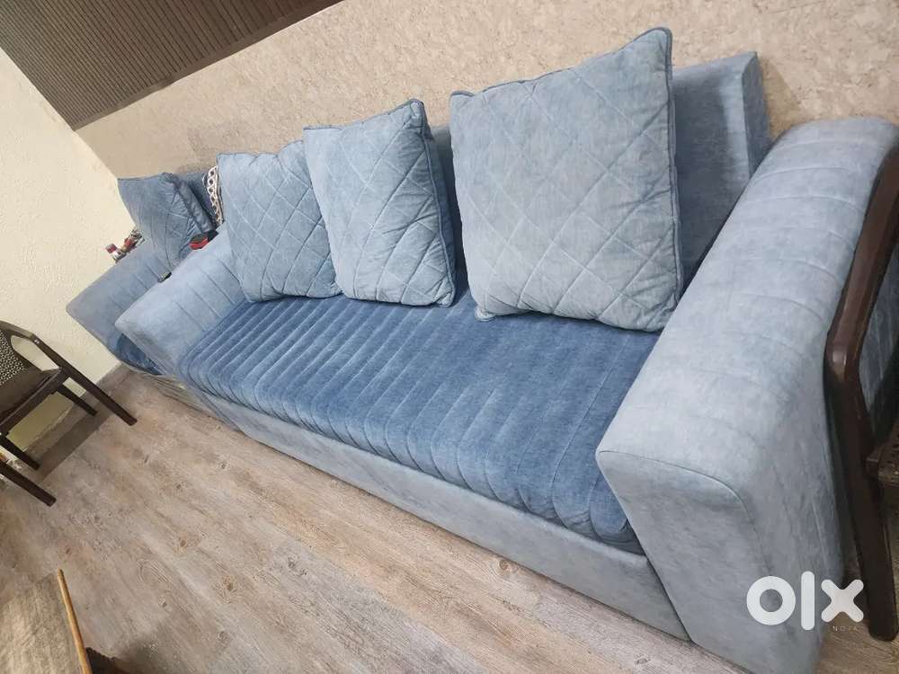 Sofa cum bed with 5 seater with big storege