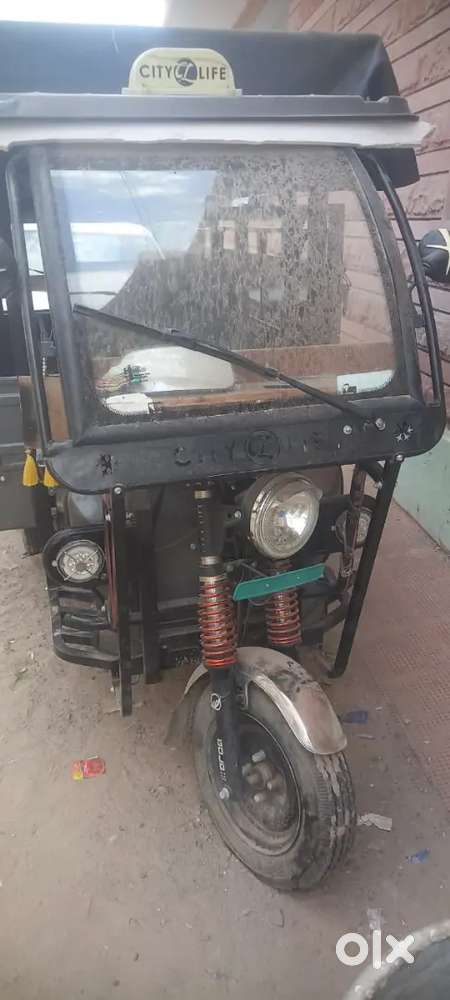Very good condition and urgent need by