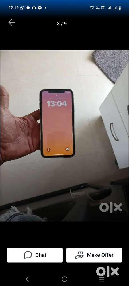 Iphon 11 with white colour no scratches