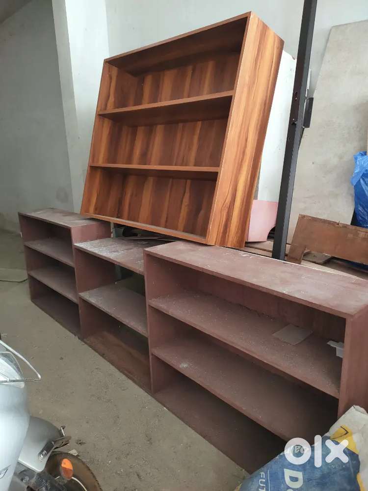 Plywood shelf