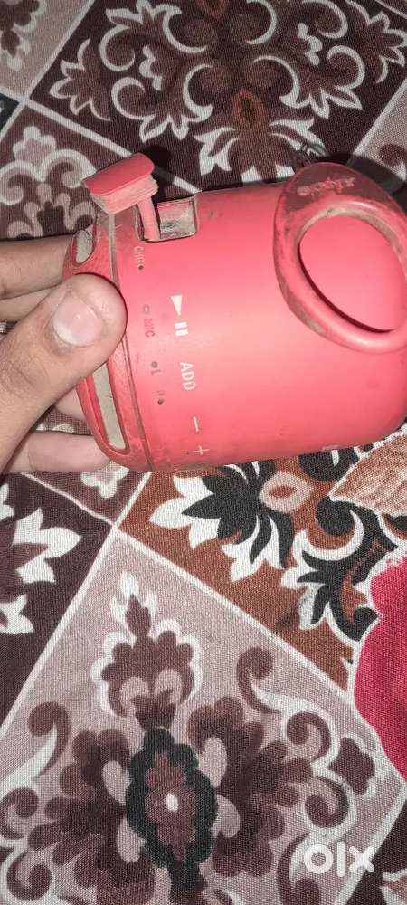Set of two speakers