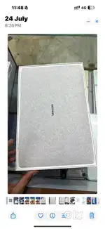 Samsumg tab S8 5g. Like new with box cable