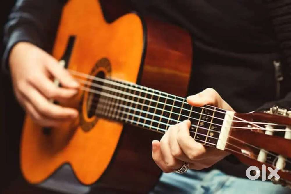 Learn guitar and ukulele lessons from your home