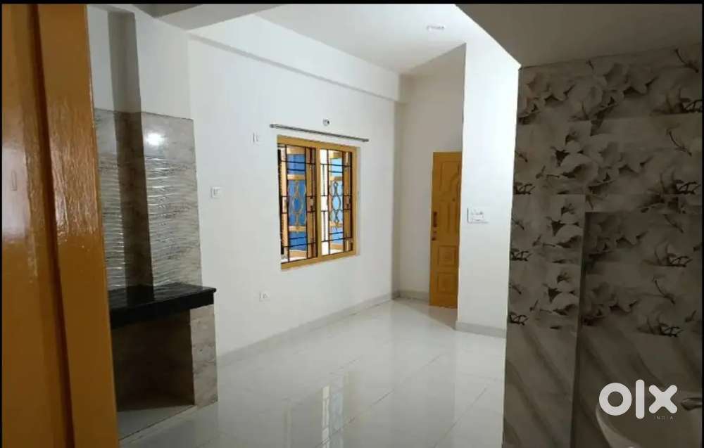 Need female roommate for 2bhk ,raja bazar, jagdeo path